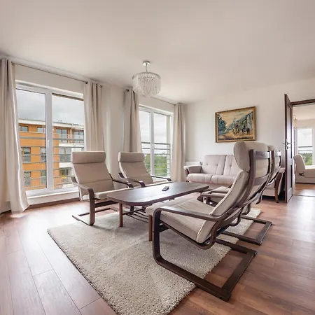 I Jastrzebia Gora, Sun & Snow *