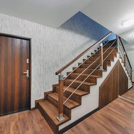 I Jastrzebia Gora, Sun & Snow