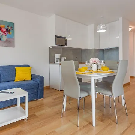 I Jastrzebia Gora, Sun & Snow Apartman *