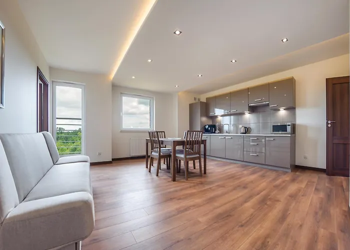 I Jastrzebia Gora, Sun & Snow