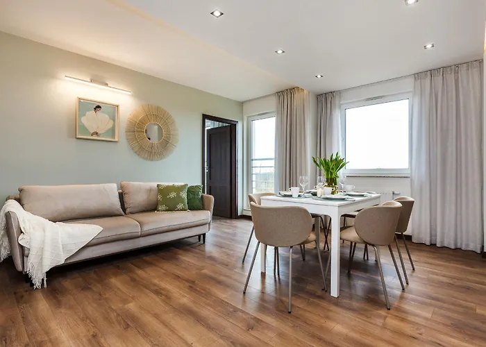 I Jastrzebia Gora, Sun & Snow *